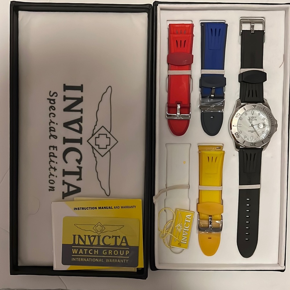 Invicta Special Edition watch set
